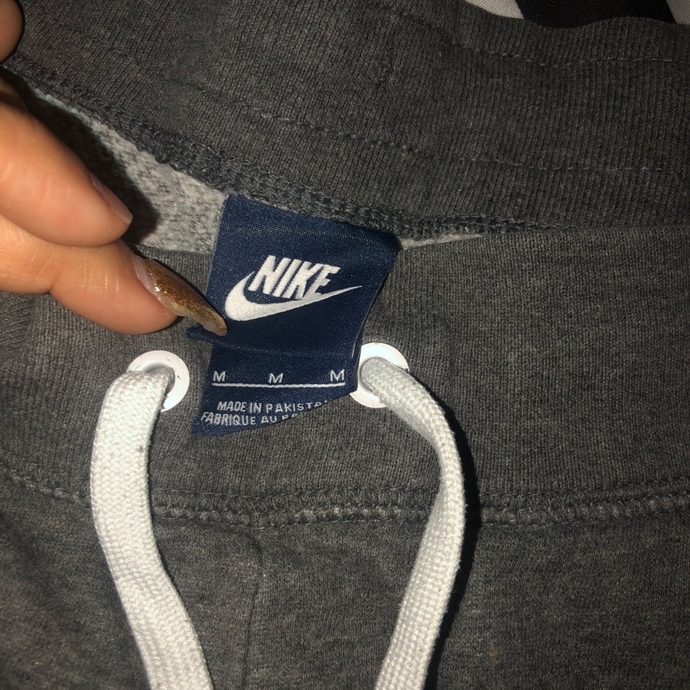 Nike capris sweatpants